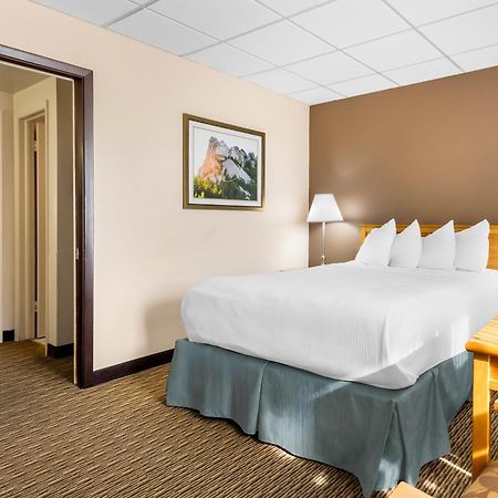 Best Western Lee'S Motor Inn Chamberlain Bagian luar foto
