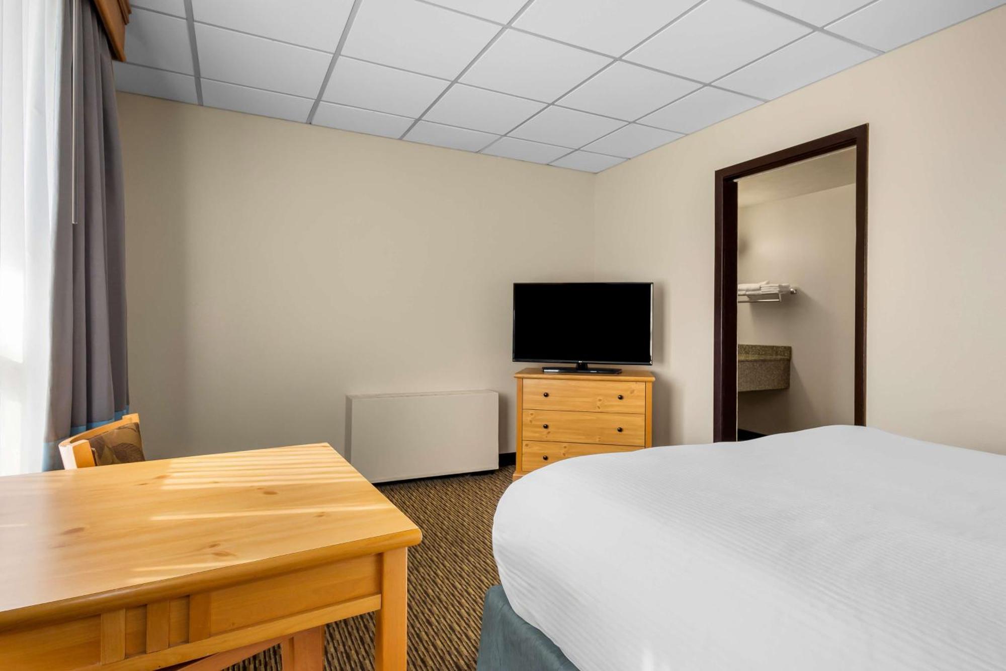 Best Western Lee'S Motor Inn Chamberlain Bagian luar foto