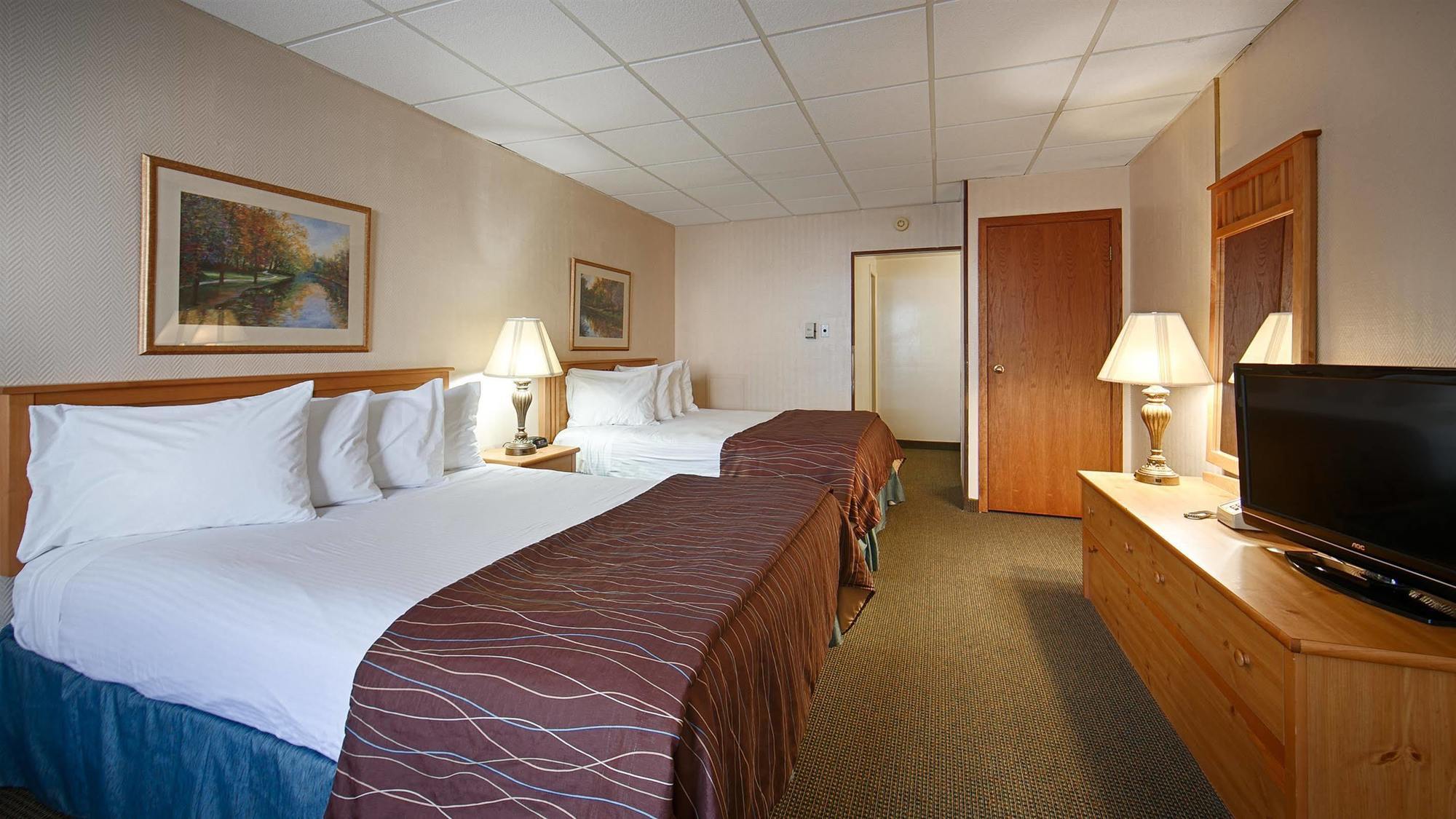 Best Western Lee'S Motor Inn Chamberlain Bagian luar foto